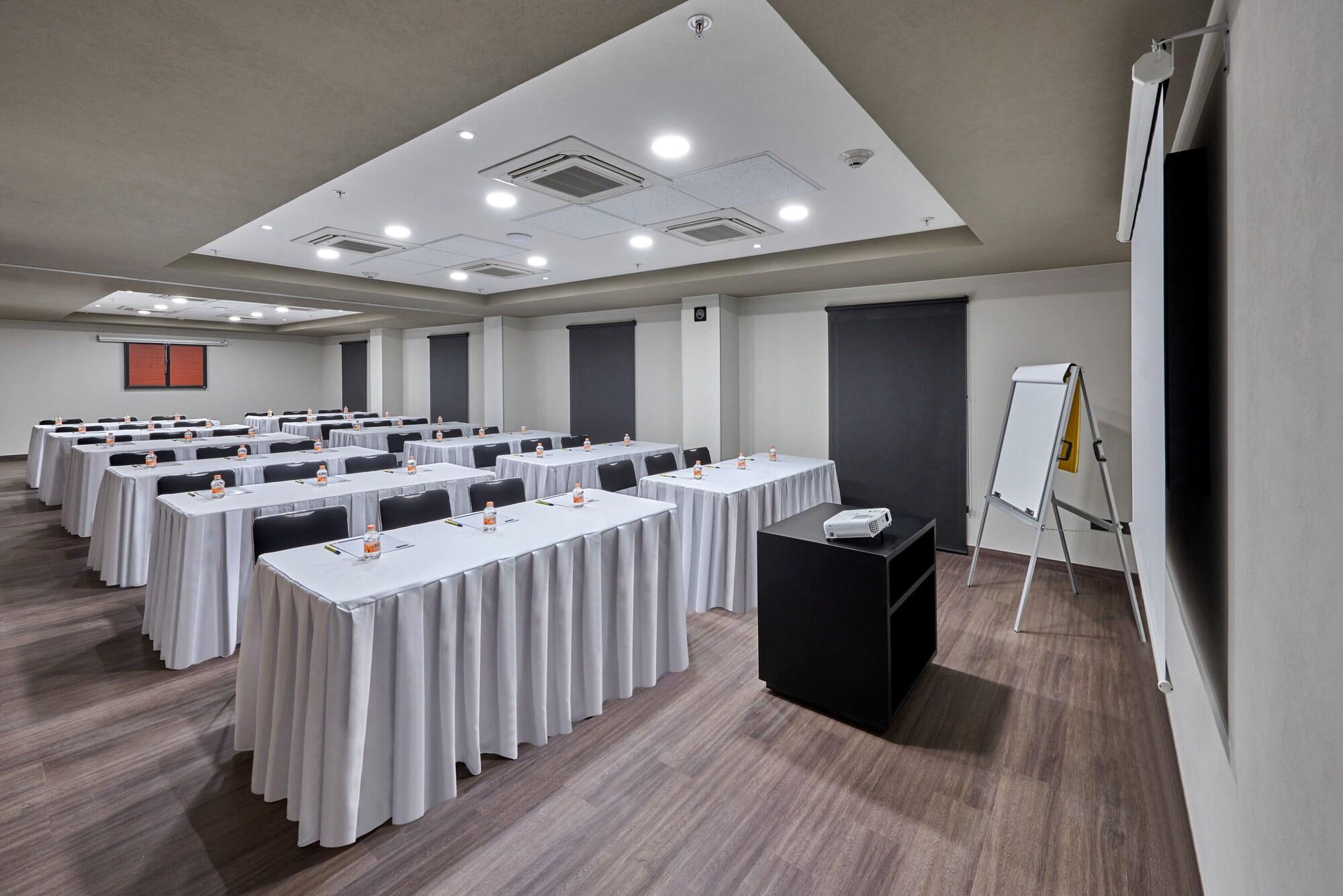 City Express By Marriott Hermosillo Expo Ngoại thất bức ảnh