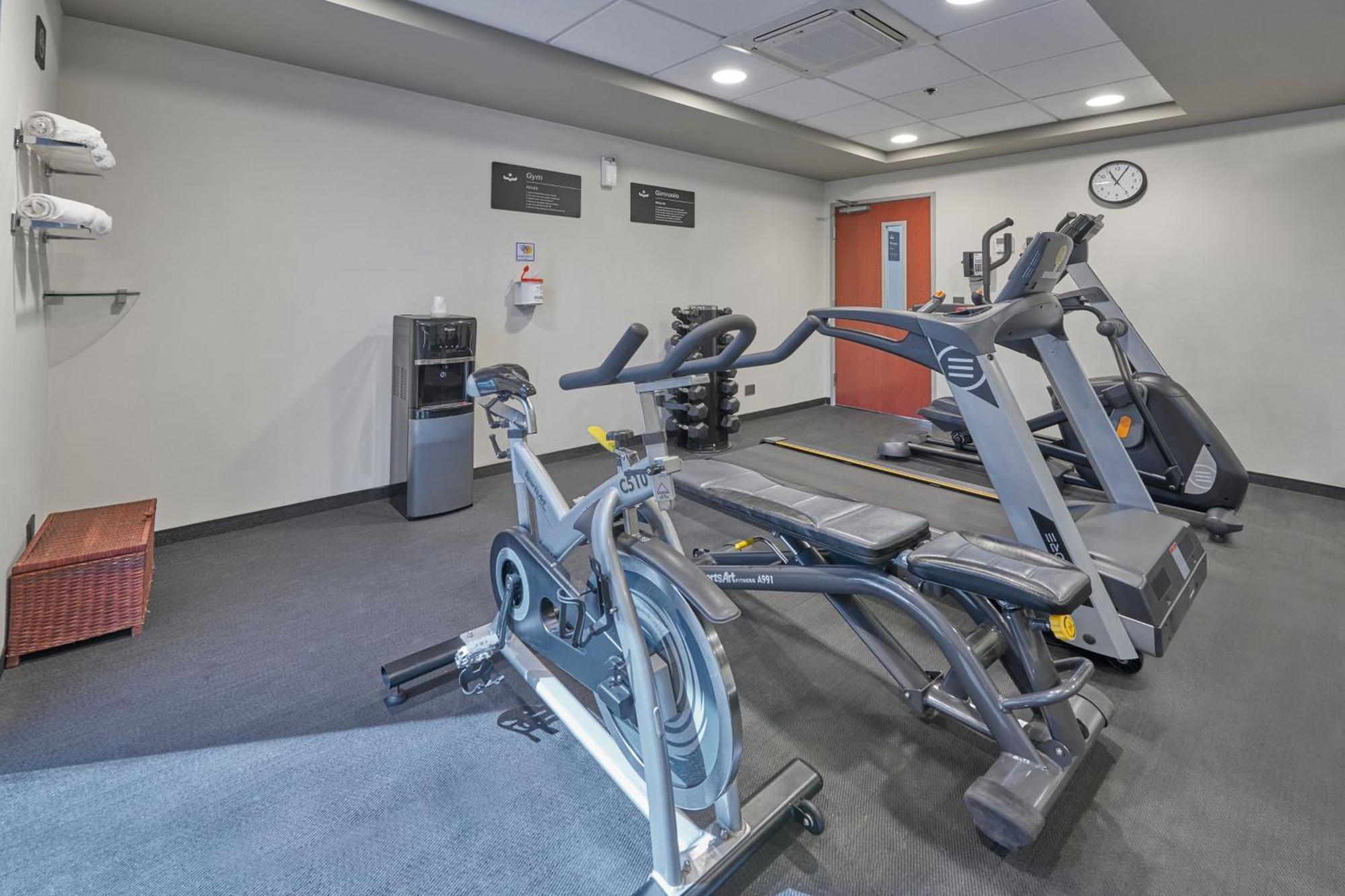City Express By Marriott Hermosillo Expo Ngoại thất bức ảnh